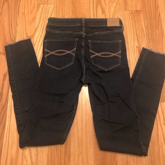 Abercrombie & Fitch Skinny Jeans size 27 - Picture 3 of 5